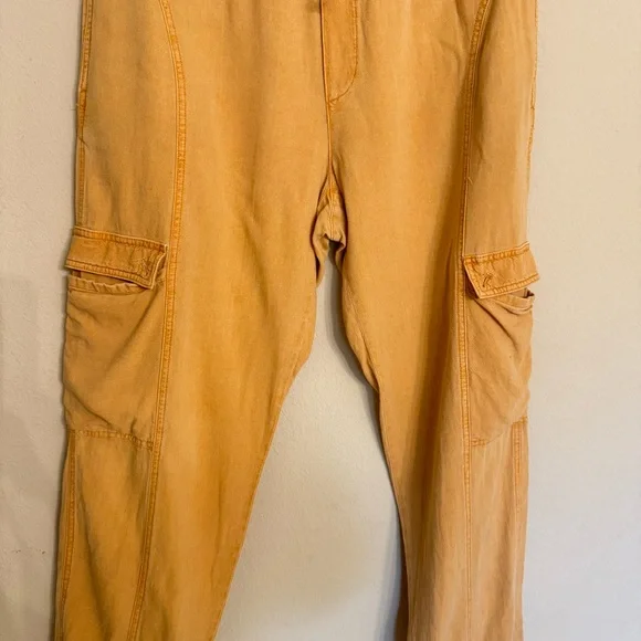 by Anthropologie Linen Utility Cargo Pants Size 14 Pockets Mustard Yellow - Picture 4 of 13